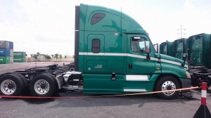 Freightliner Cascadia máy Cummins ISX