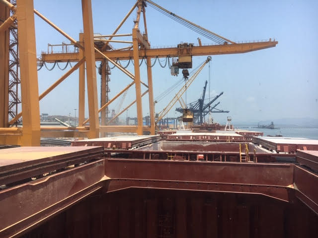 Tầu Bottiglieri cảng Cái Lân