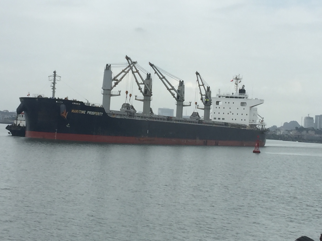 Tàu MARITIME PROSPERITY ngô cảng Cái Lân