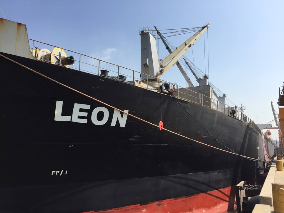 Tầu LEON hàng khô đậu cảng CICT